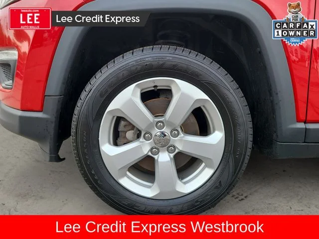 Used 2018 Red Jeep Latitude image 14
