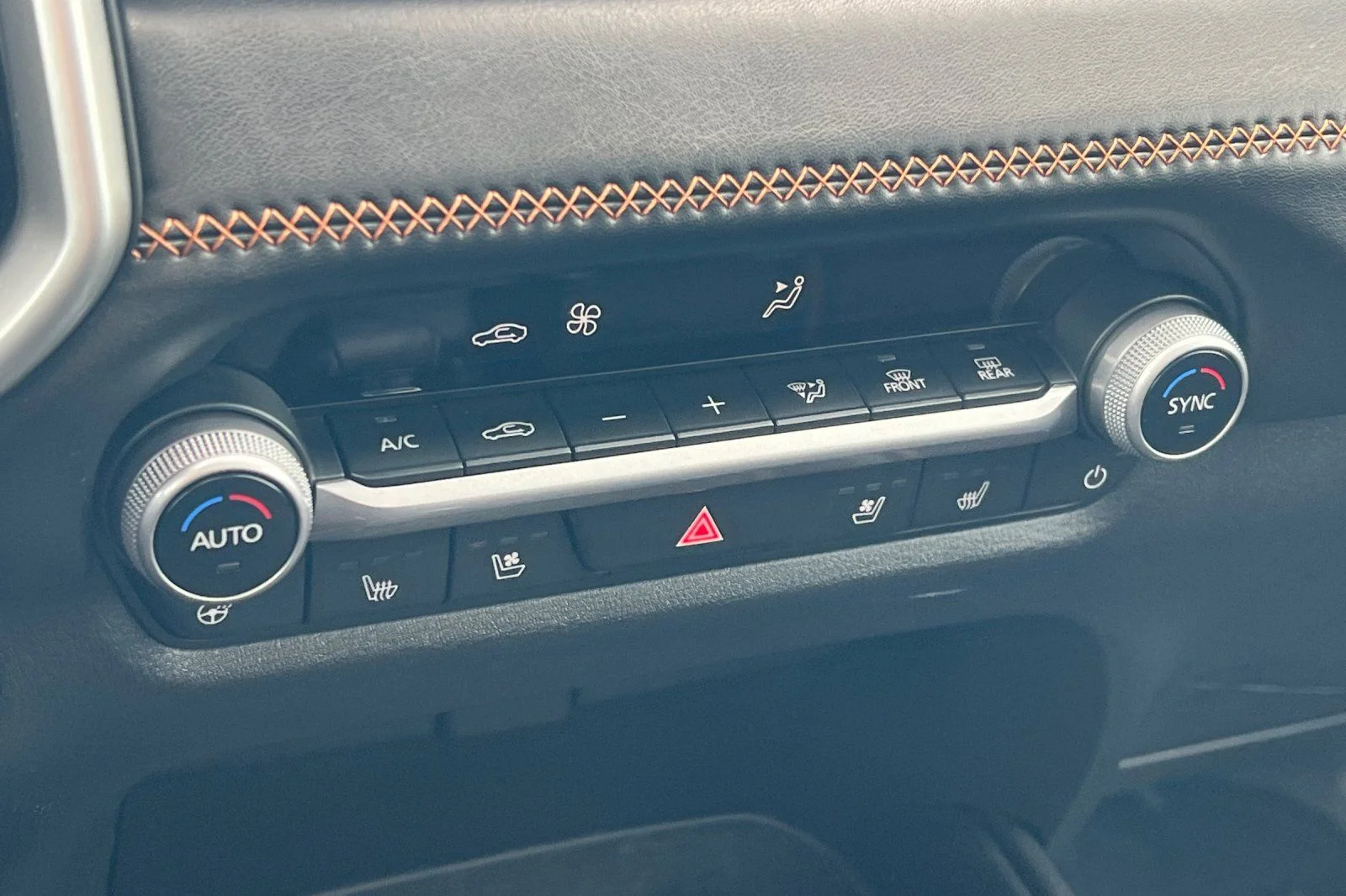 2025 Mazda CX-50 Premium - Photo 17
