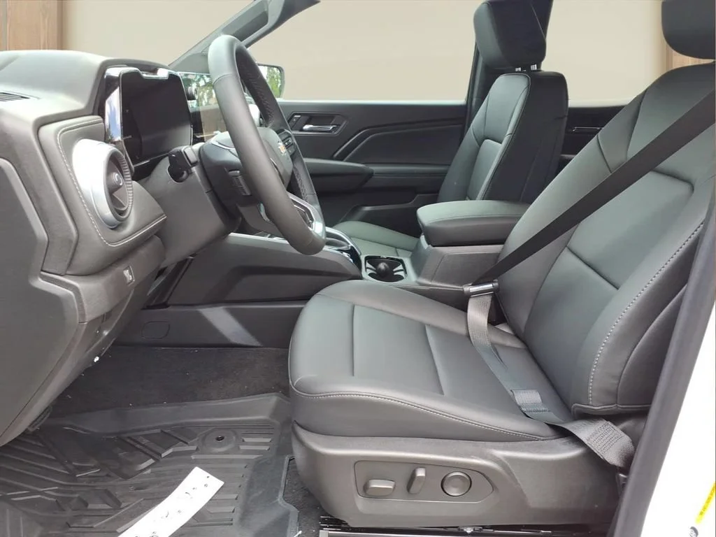 New 2026 Summit White Chevrolet LT image 15