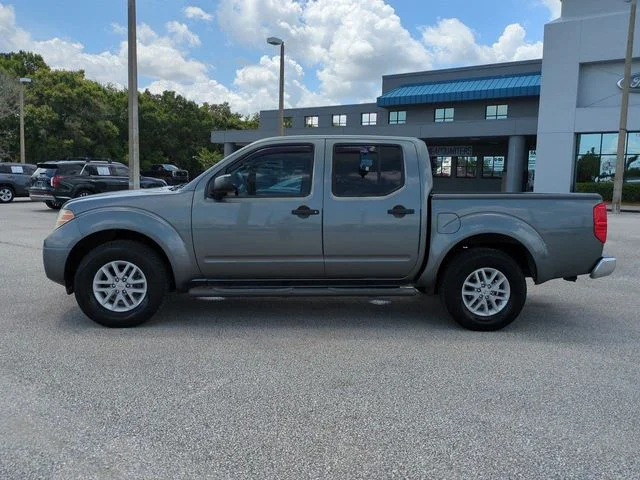 Used 2016 Gray Nissan SV image 7