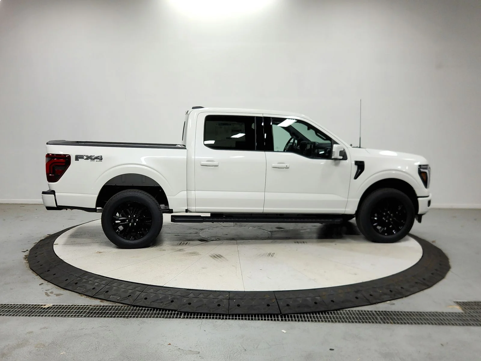 New 2026 White Ford Lariat image 9