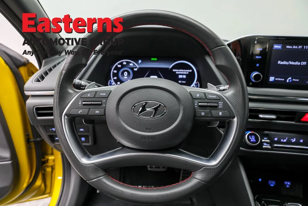Used 2021 Yellow Hyundai SEL Plus image 10