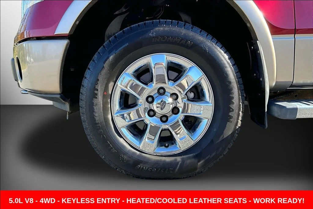 Used 2013  Ford Lariat image 39