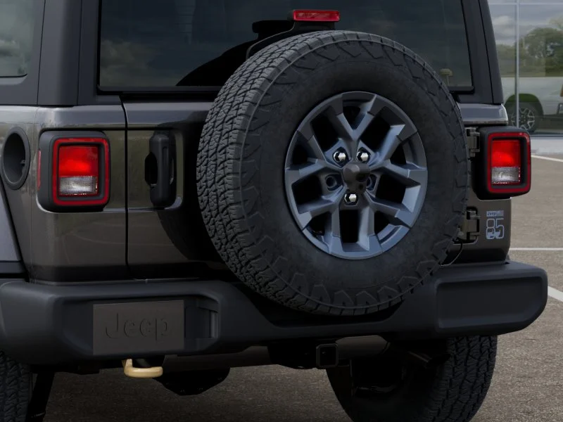 New 2026 Granite Crystal Metallic Clear-Coat Exterior Paint Jeep 85th Anniversary Edition image 39