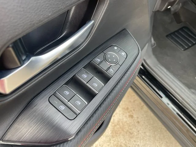 Used 2025 Black Nissan SR image 11