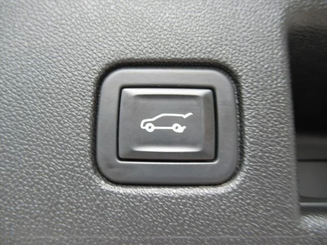 Used 2020 Red Chevrolet LT image 31