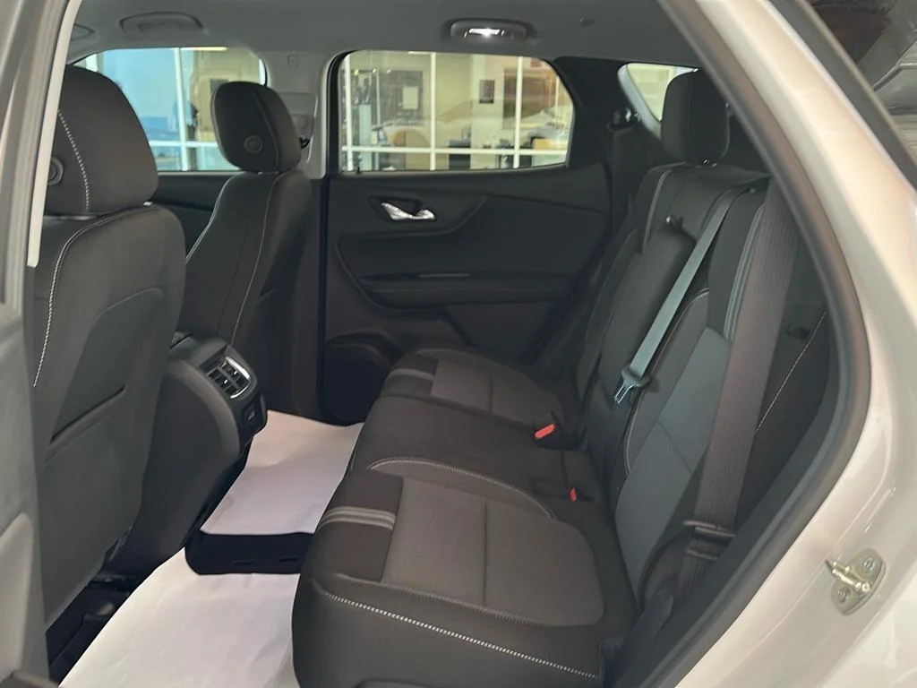 2025 Chevrolet Blazer 2LT - Photo 7