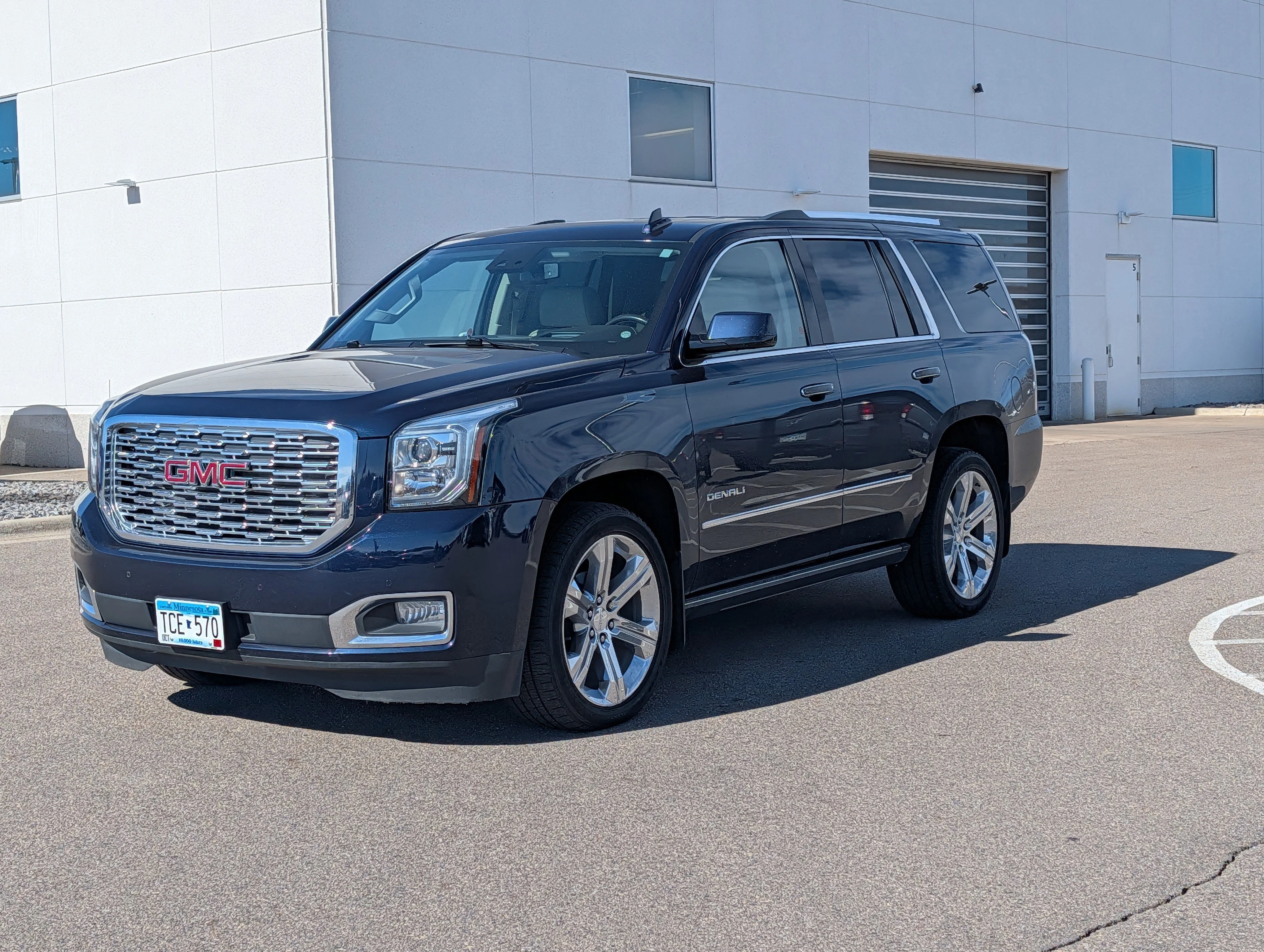 Used 2020 GMC Yukon Denali with VIN 1GKS2CKJ1LR160564 for sale in Waite Park, Minnesota