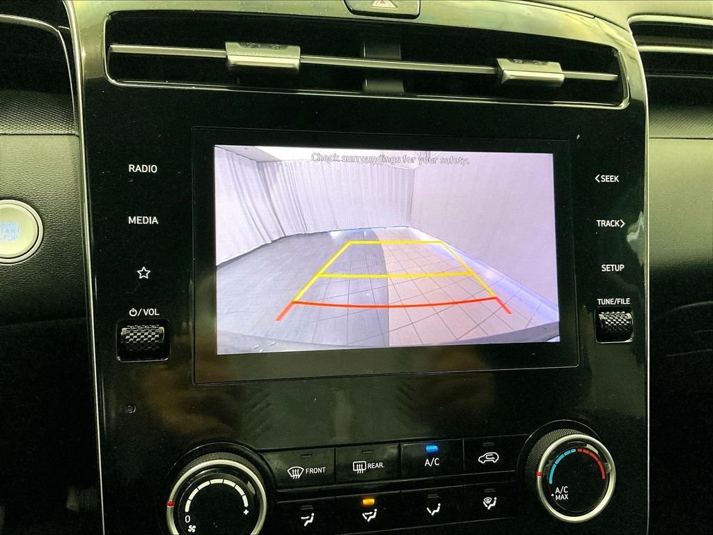Used 2023 Amazon Gray Hyundai SEL image 19