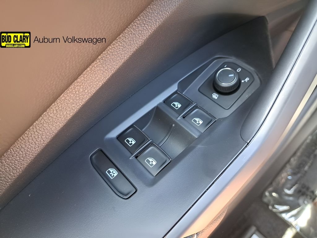 New 2026 White Volkswagen 1.5T Sport image 26