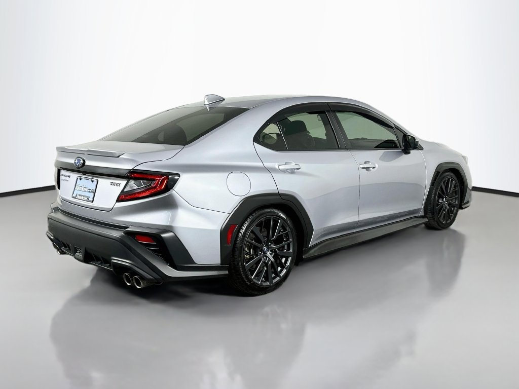 Used 2022 Ice Silver Metallic Subaru Premium image 7