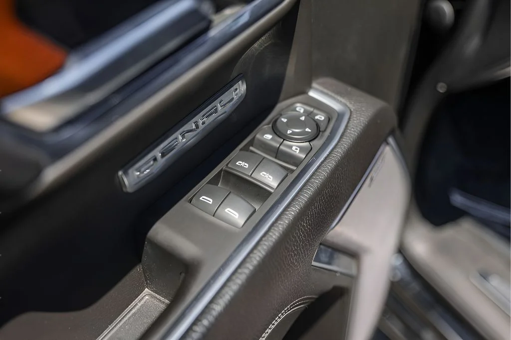 Used 2023 Black GMC Denali image 25