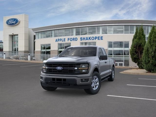 New 2026 Gray Ford XLT image 2