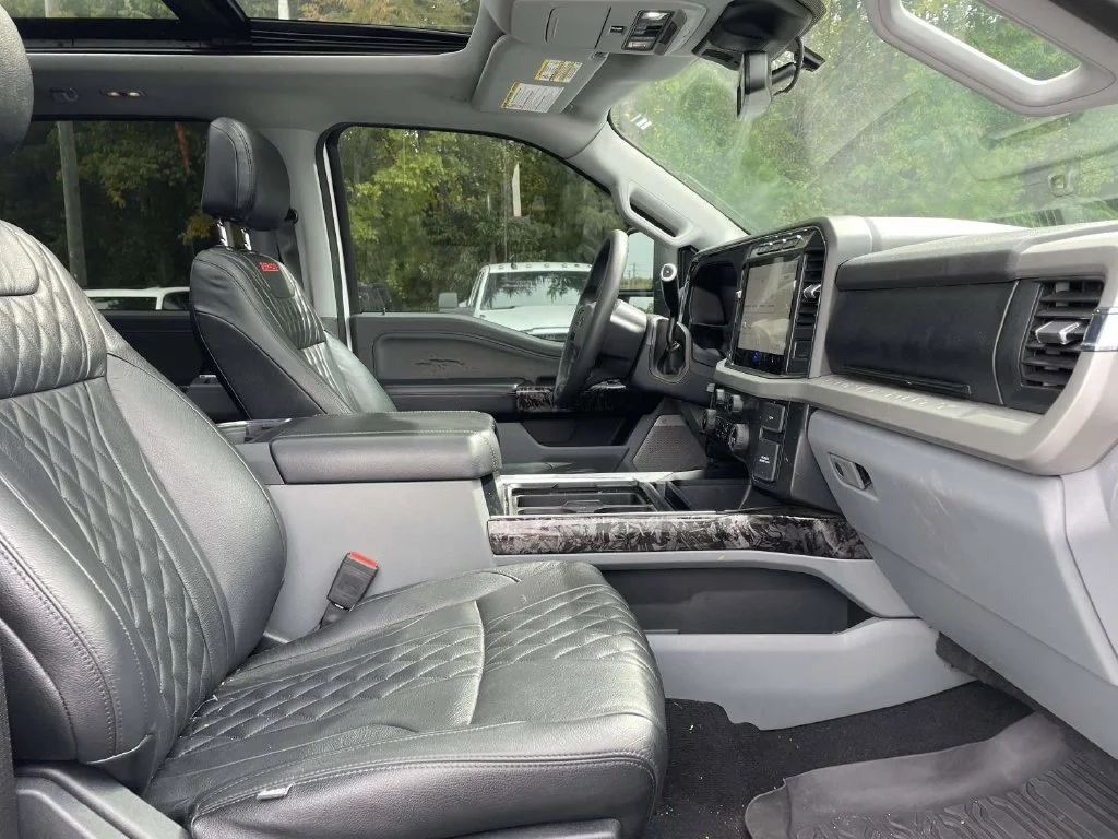 Used 2024 White Ford XLT image 12