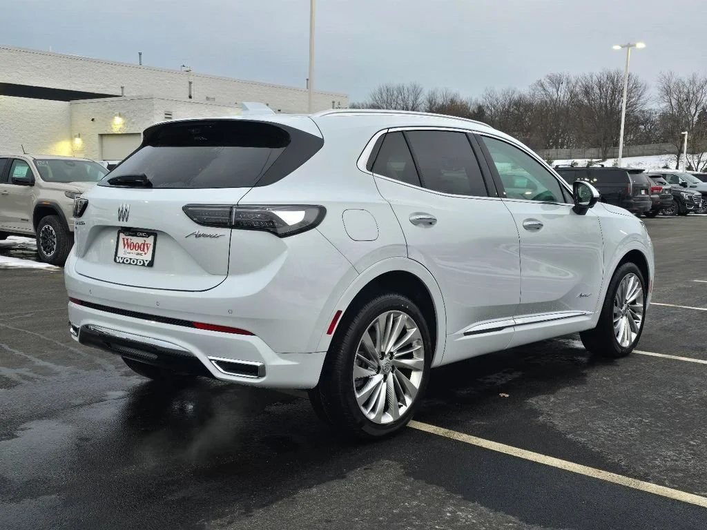 New 2026 Iridescent White Tricoat Buick Avenir image 10