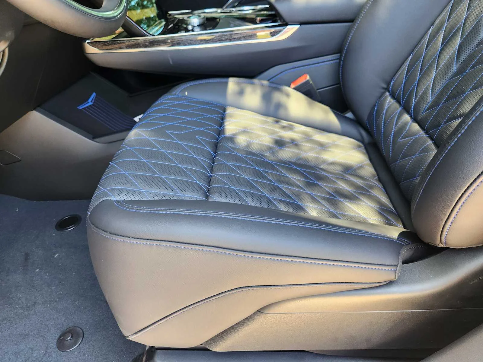 2026 Cadillac Escalade IQL Luxury - Photo 17