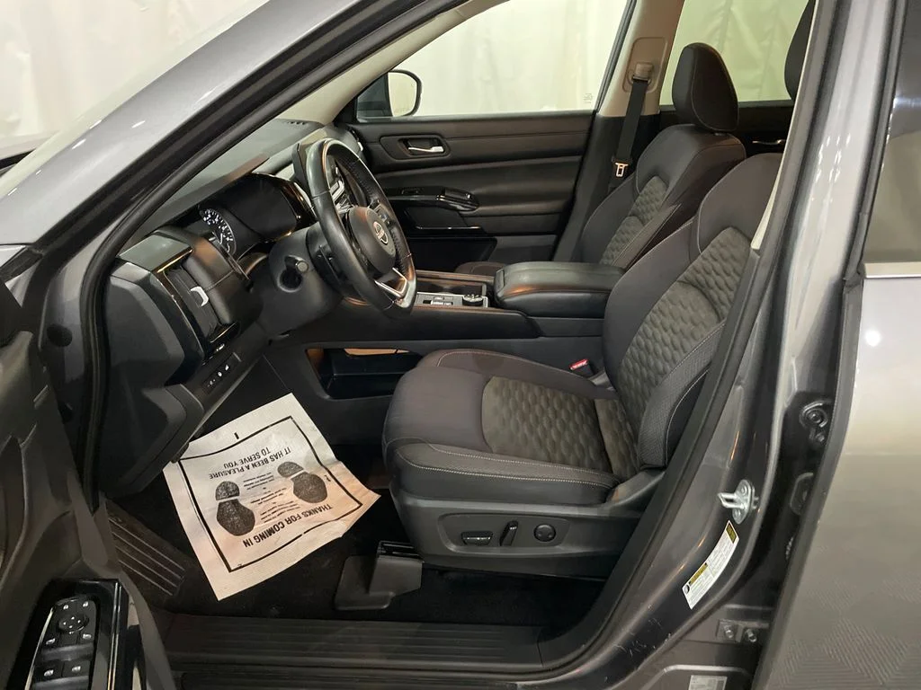 Used 2022 Gun Metallic Nissan SV image 13