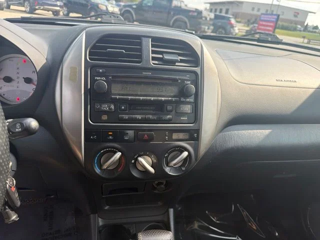 Used 2004 Gray Toyota Base image 10