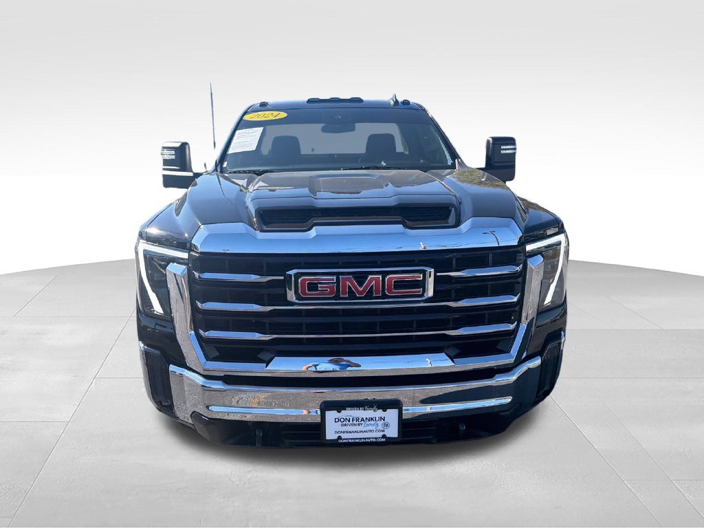 Used 2024 Black GMC SLE image 8
