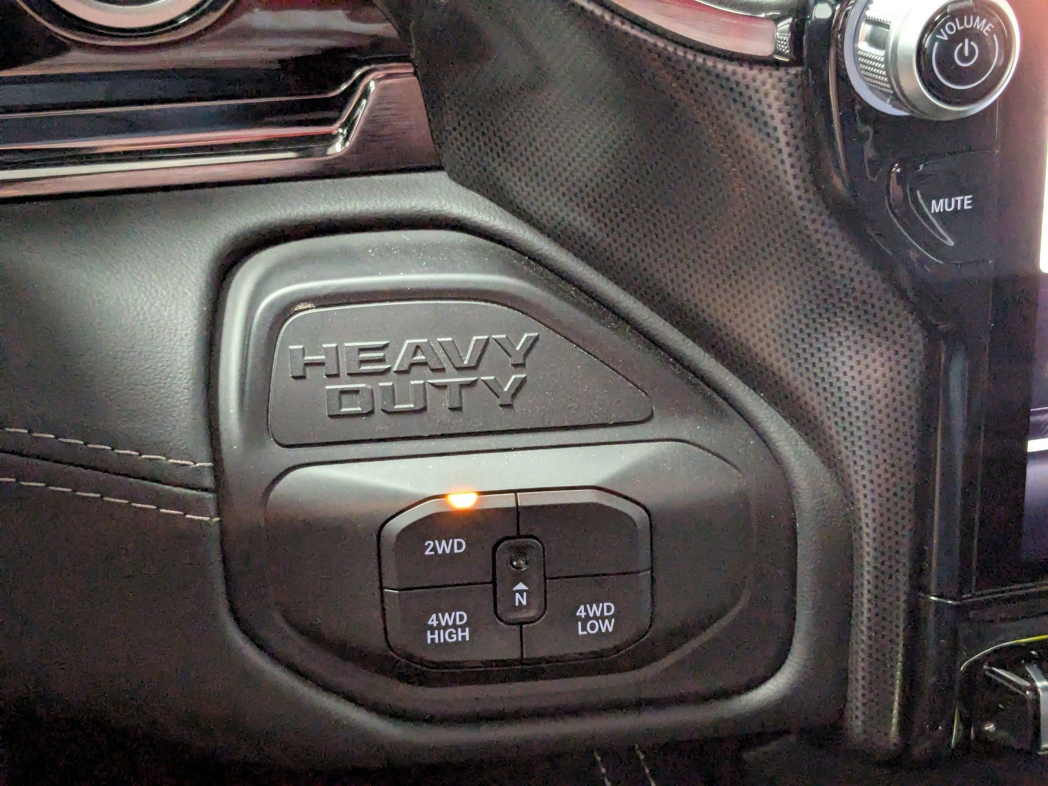 2025 RAM 2500 Limited - Photo 14