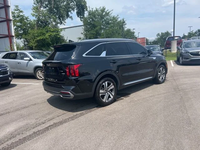 Used 2022 Black Kia EX image 6