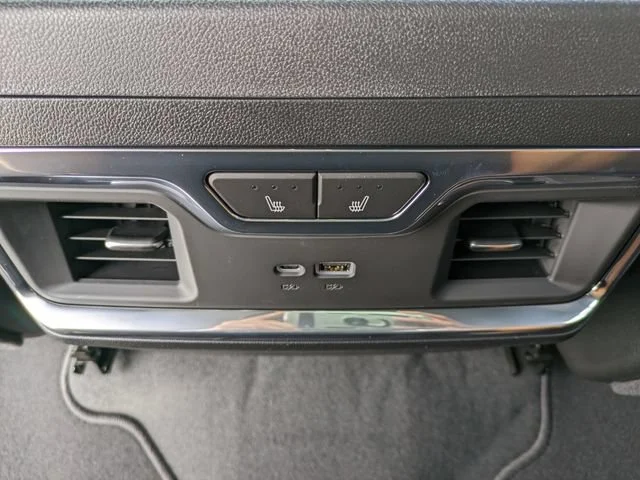 2026 GMC Sierra 1500 SLT - Photo 15