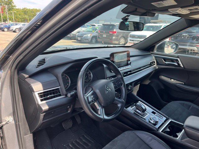 Used 2022 Mercury Gray Metallic Mitsubishi Black Edition image 11