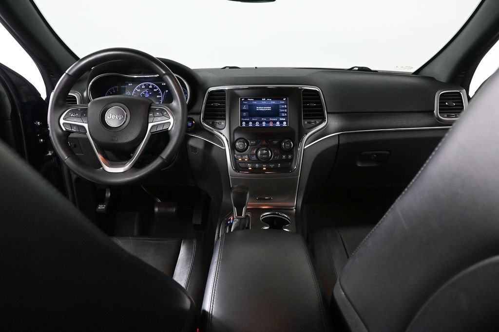 Used 2018 Blue Jeep Limited image 16