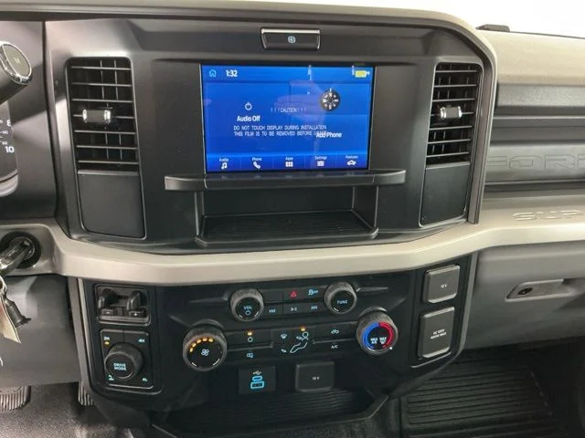 New 2026 Oxford White Ford XL image 20