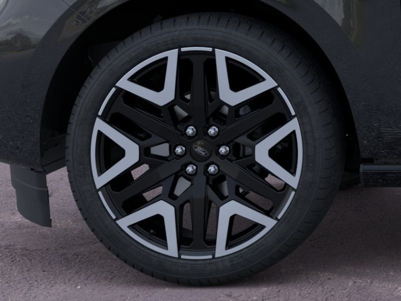 New 2026 Dark Matter Gray Metallic Ford MAX Platinum® image 42