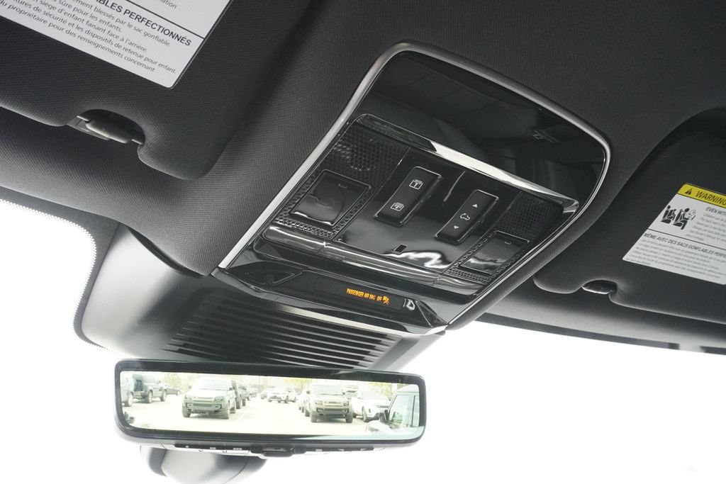 New 2026 Borasco Grey Land Rover SE image 16