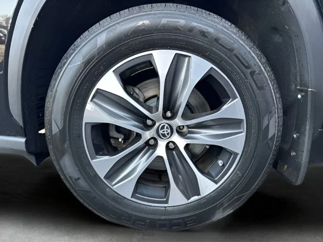 Used 2023 Black Toyota XLE image 45
