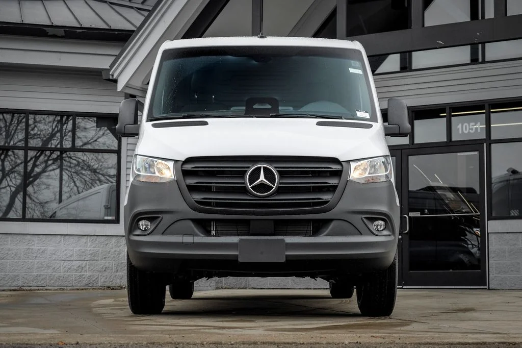 Used 2026 Arctic White Mercedes-Benz Cargo 144 WB image 5