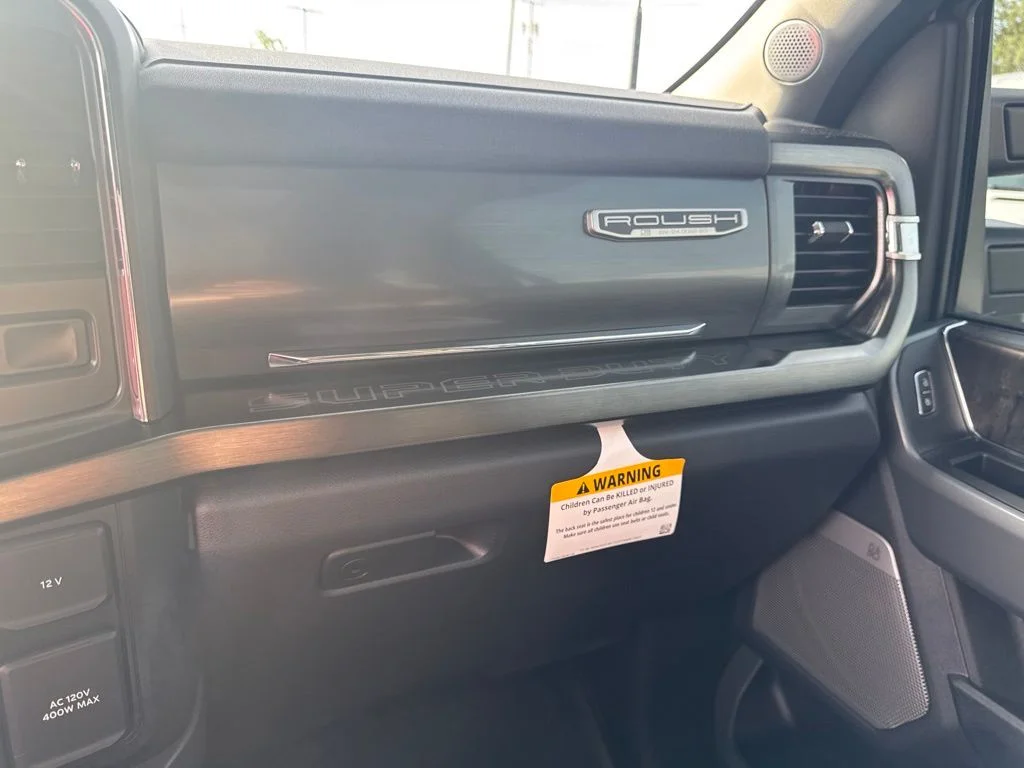 Used 2024 Silver Metallic Ford Lariat image 36
