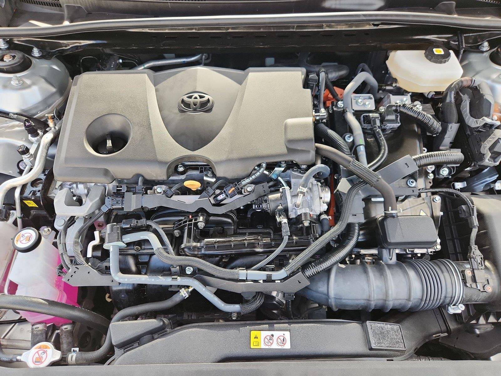 2025 Toyota Camry photo 30 of 34