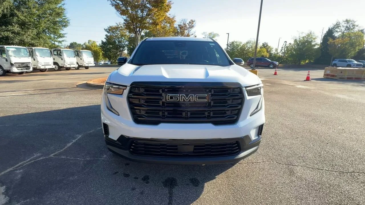 New 2026 Summit White GMC Elevation image 3