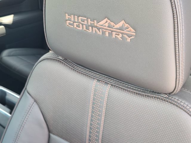New 2026 Polar White Tricoat Chevrolet High Country image 16
