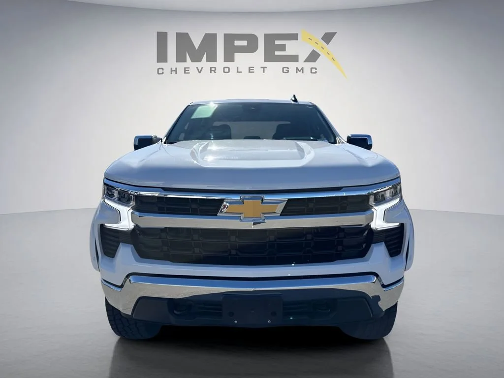 Used 2025 Summit White Chevrolet LT image 8