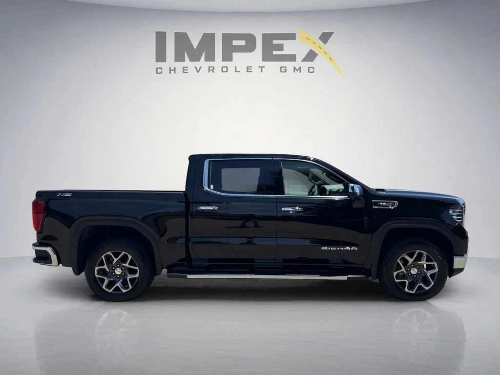 Used 2026 Onyx Black GMC SLT image 6
