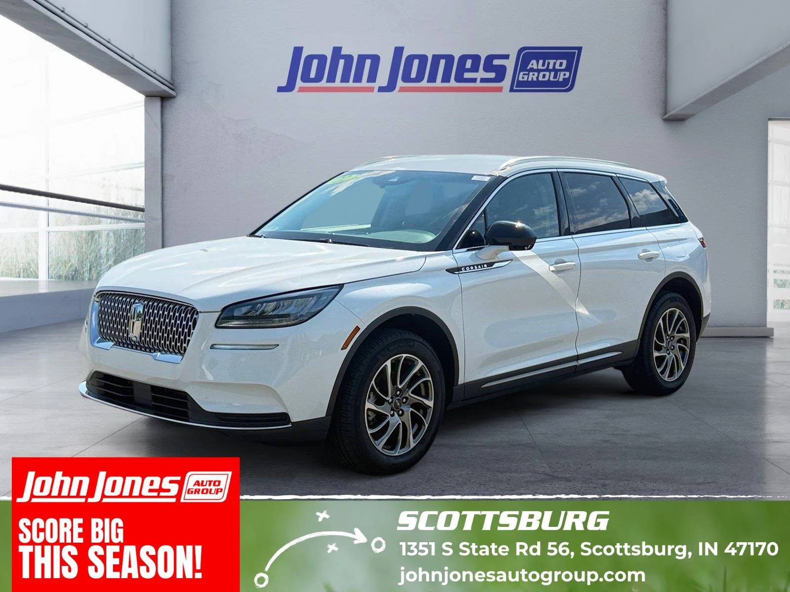 Used 2022 Pristine White Lincoln Standard image 1