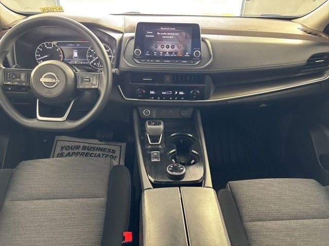 Used 2023 Blk/black Nissan SV image 6