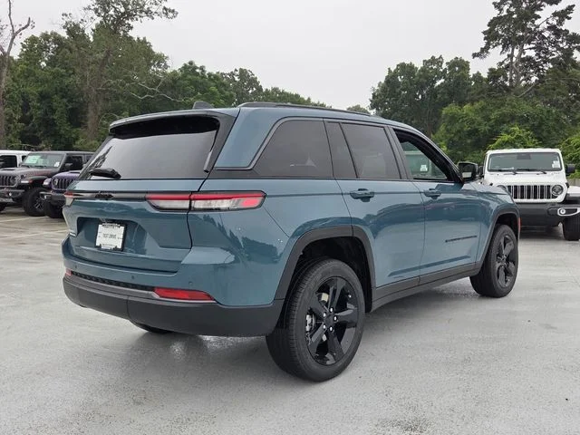 New 2026 Steel Blue Exterior Paint Jeep Limited image 9