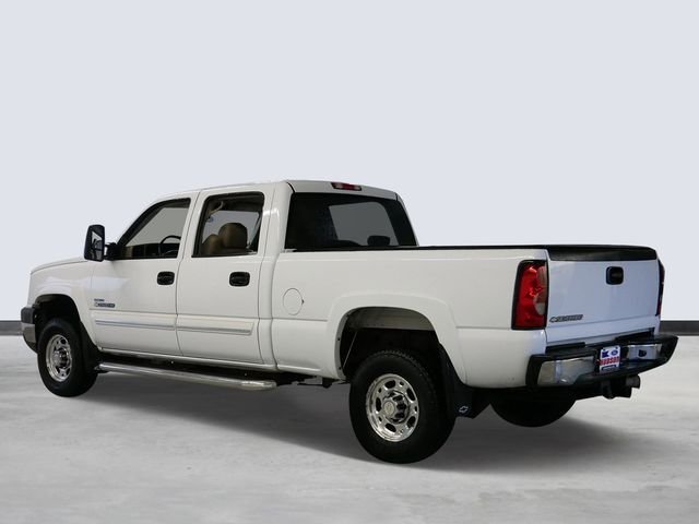 Used 2006 Summit White Chevrolet LT image 3