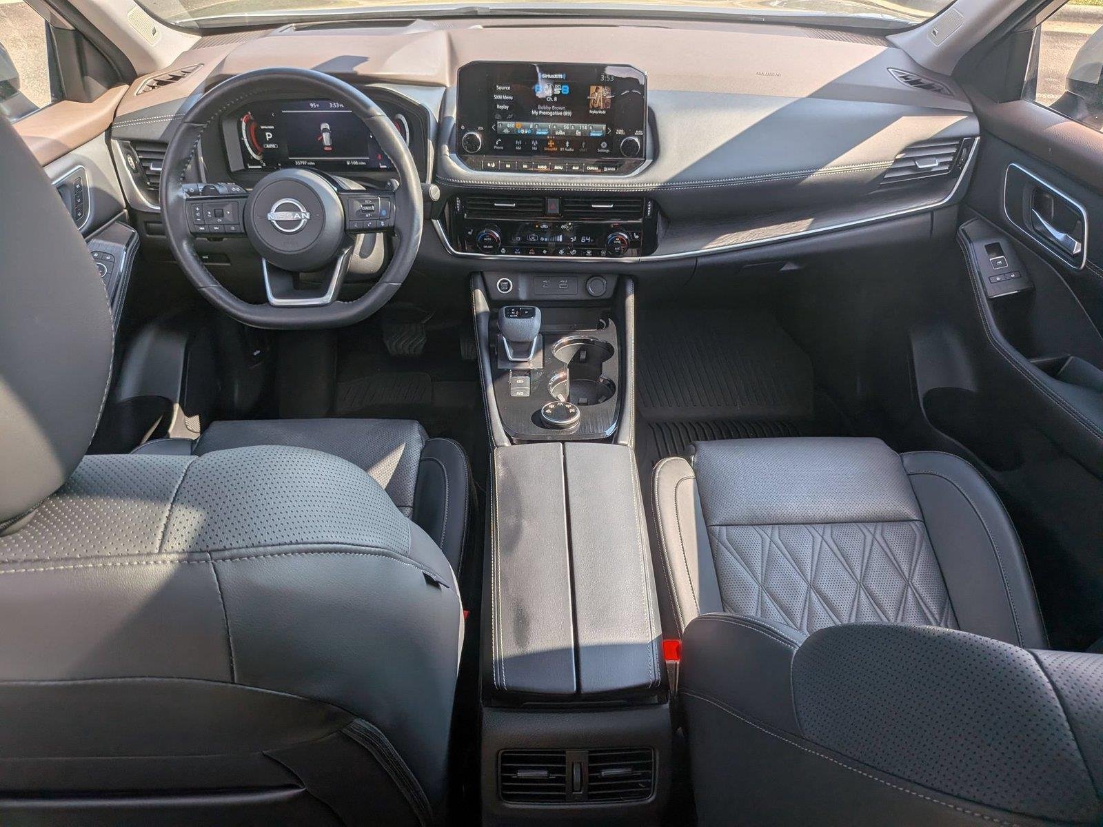 Used 2023 Champagne Silver Metallic Nissan Platinum image 34