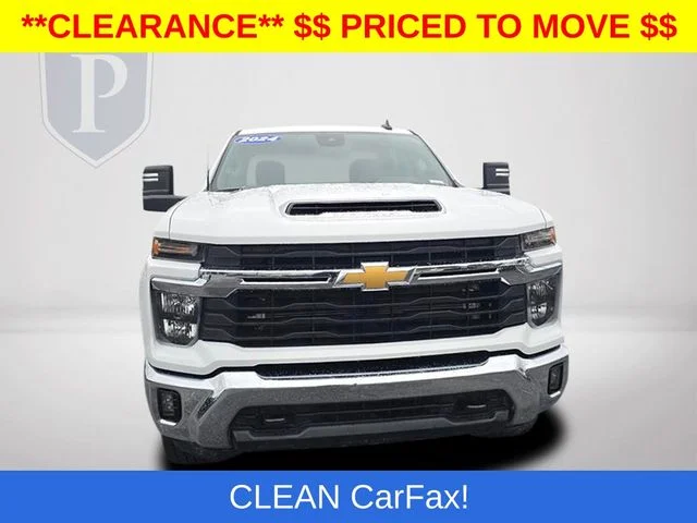 Used 2024 White Chevrolet LT image 14