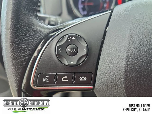 Used 2024 Silver Mitsubishi  image 31