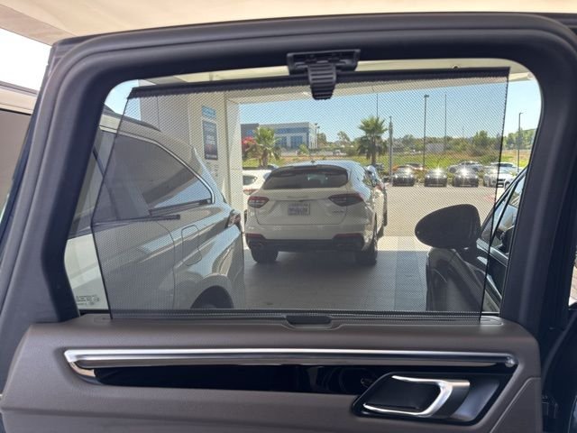 2024 Porsche Macan T - Photo 24