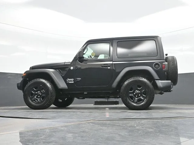 Used 2021 Black Jeep Sport image 20