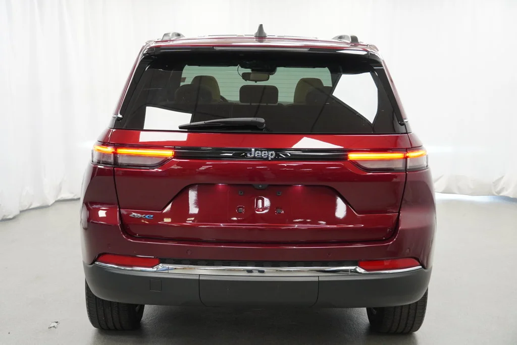 Used 2022 Red Jeep 4xe image 18