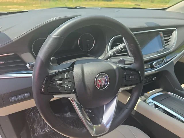 Used 2023 White Buick Avenir image 18